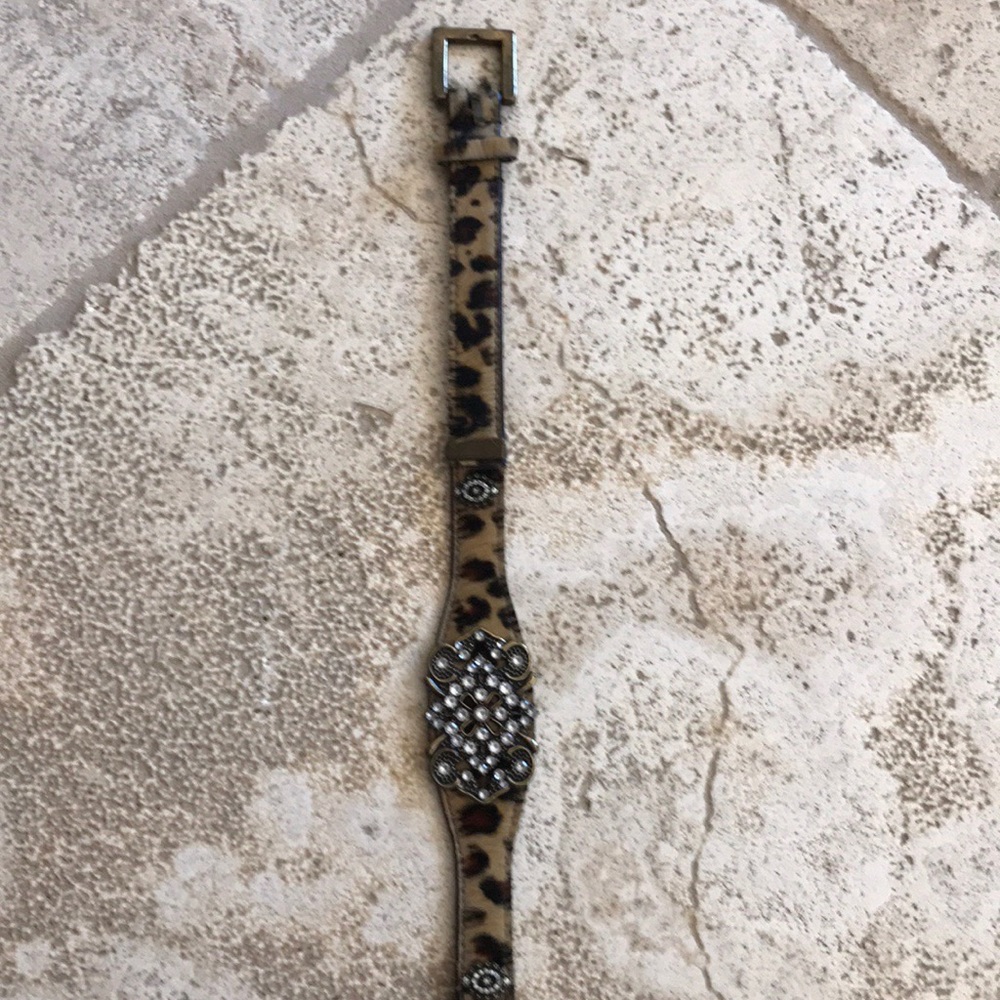 Chico’s woman’s belt